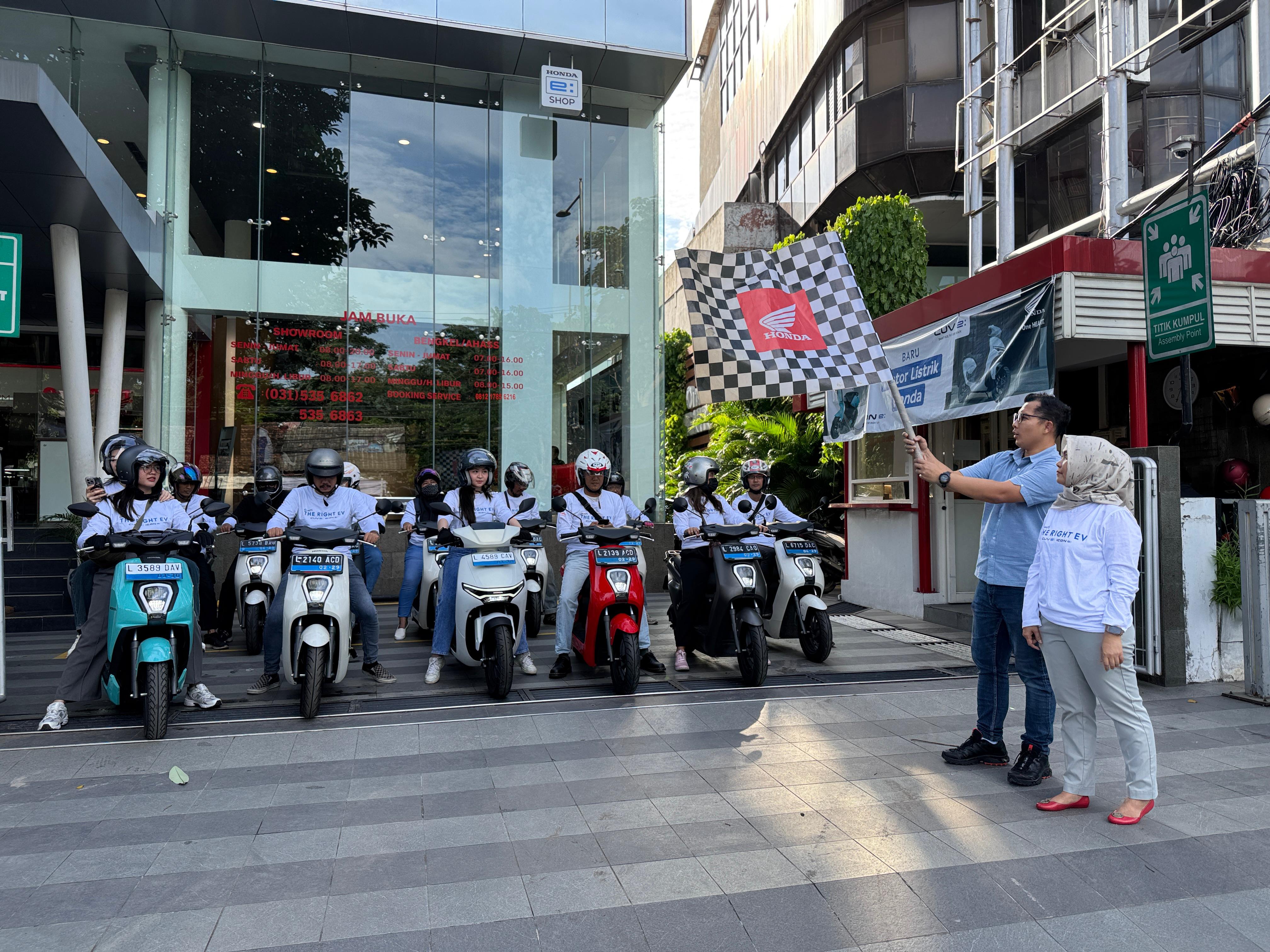 Go with the Right EV: Riding Bersama Motor Listrik Honda & Ngabuburide